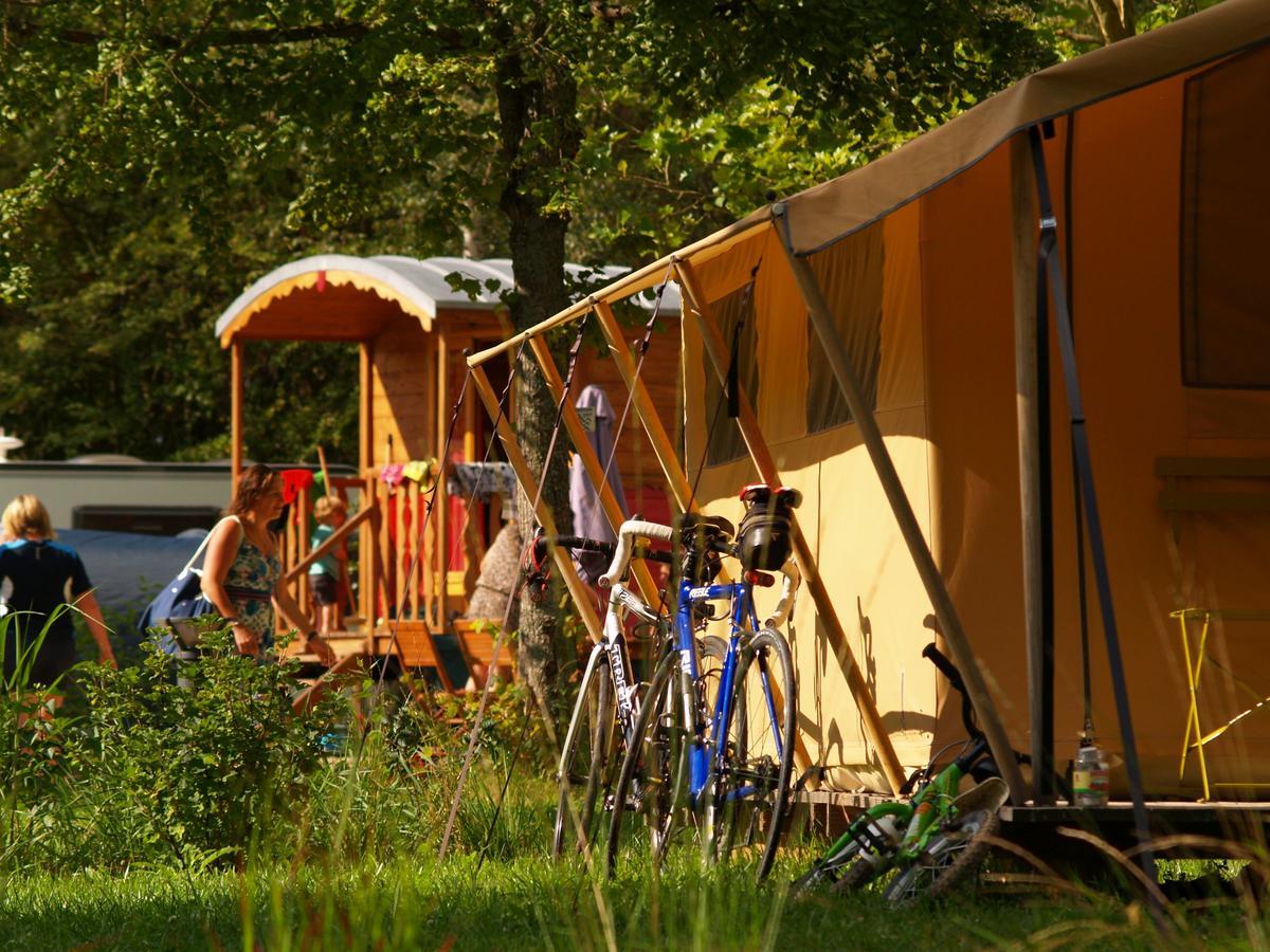 Cosycamp Chamalières-sur-Loir Bagian luar foto